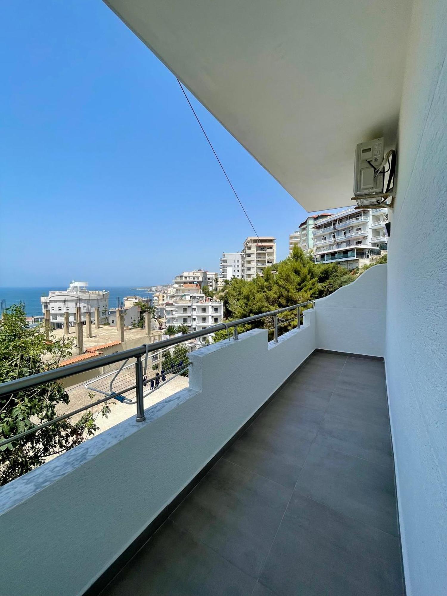 Keivi Guesthouse Sarandë Esterno foto